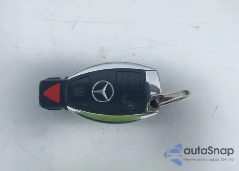 2011 Mercedes-Benz E 350 4Matic z USA, uszkodzony, nr VIN WDDHF8HBXBA353130